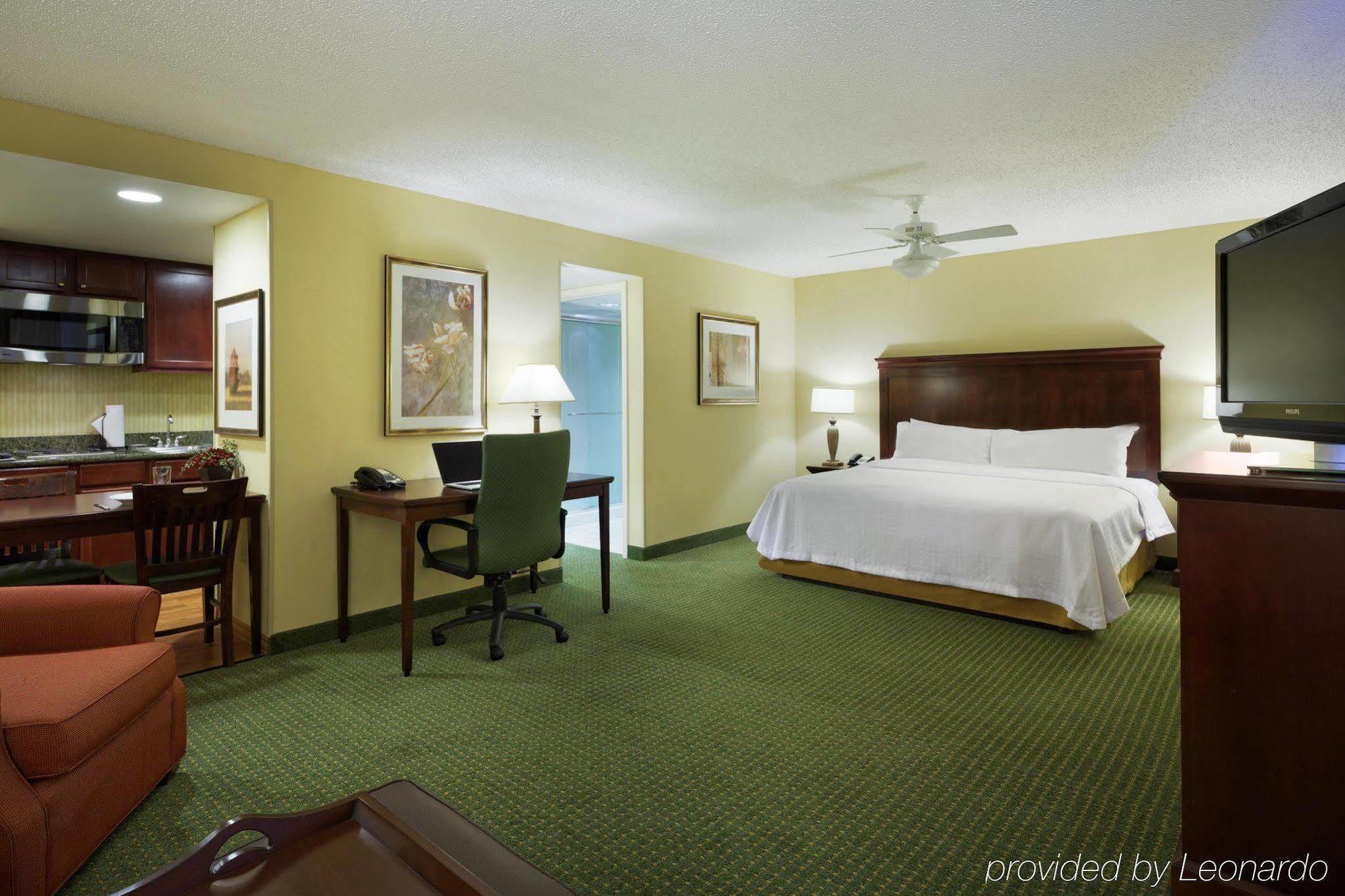 Homewood Suites By Hilton Tampa Airport - Westshore Exterior photo